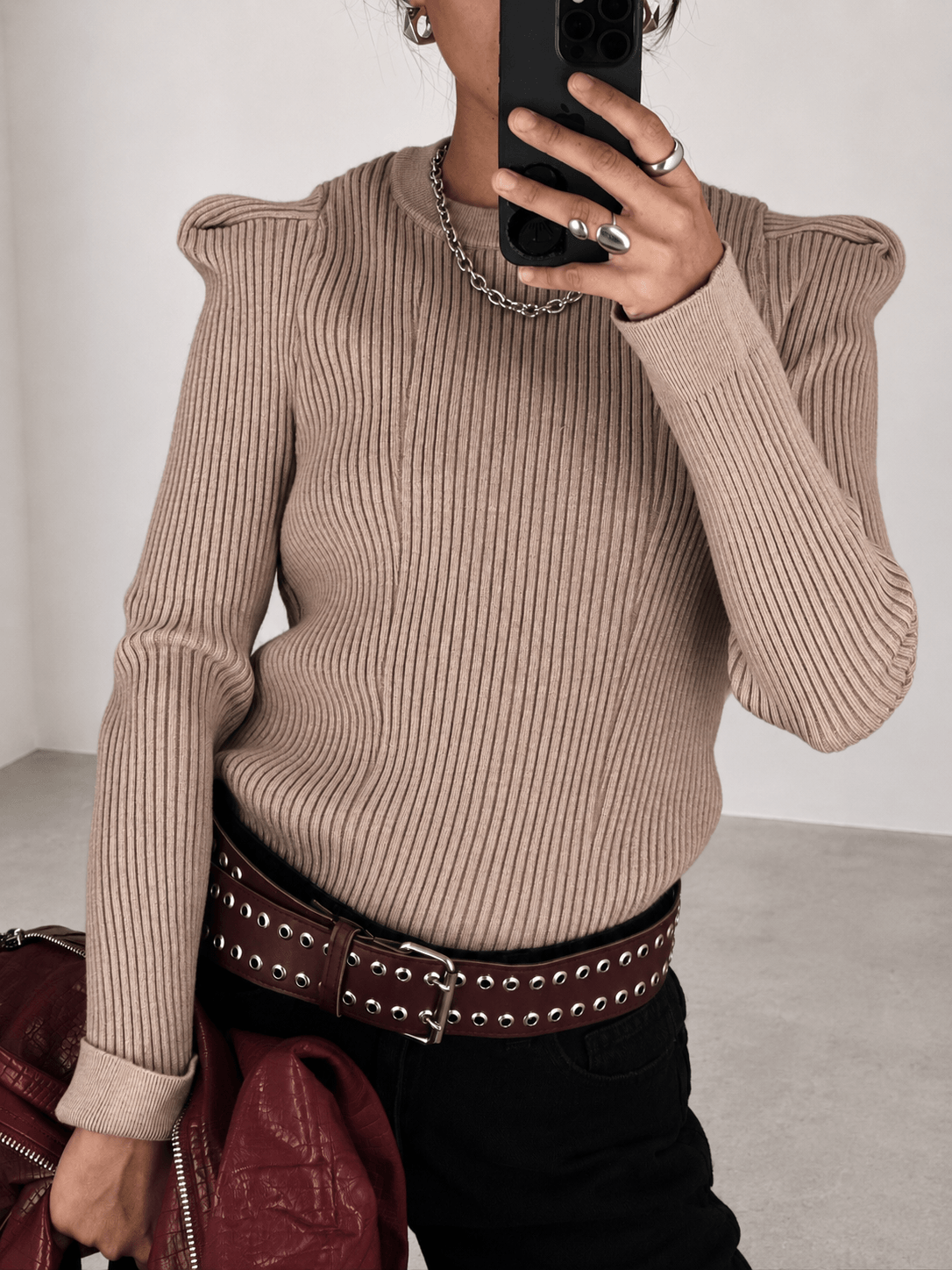 7b7d83ba-4fd8-4e26-8867-a2d16ab6f3e7 Sweater Gema