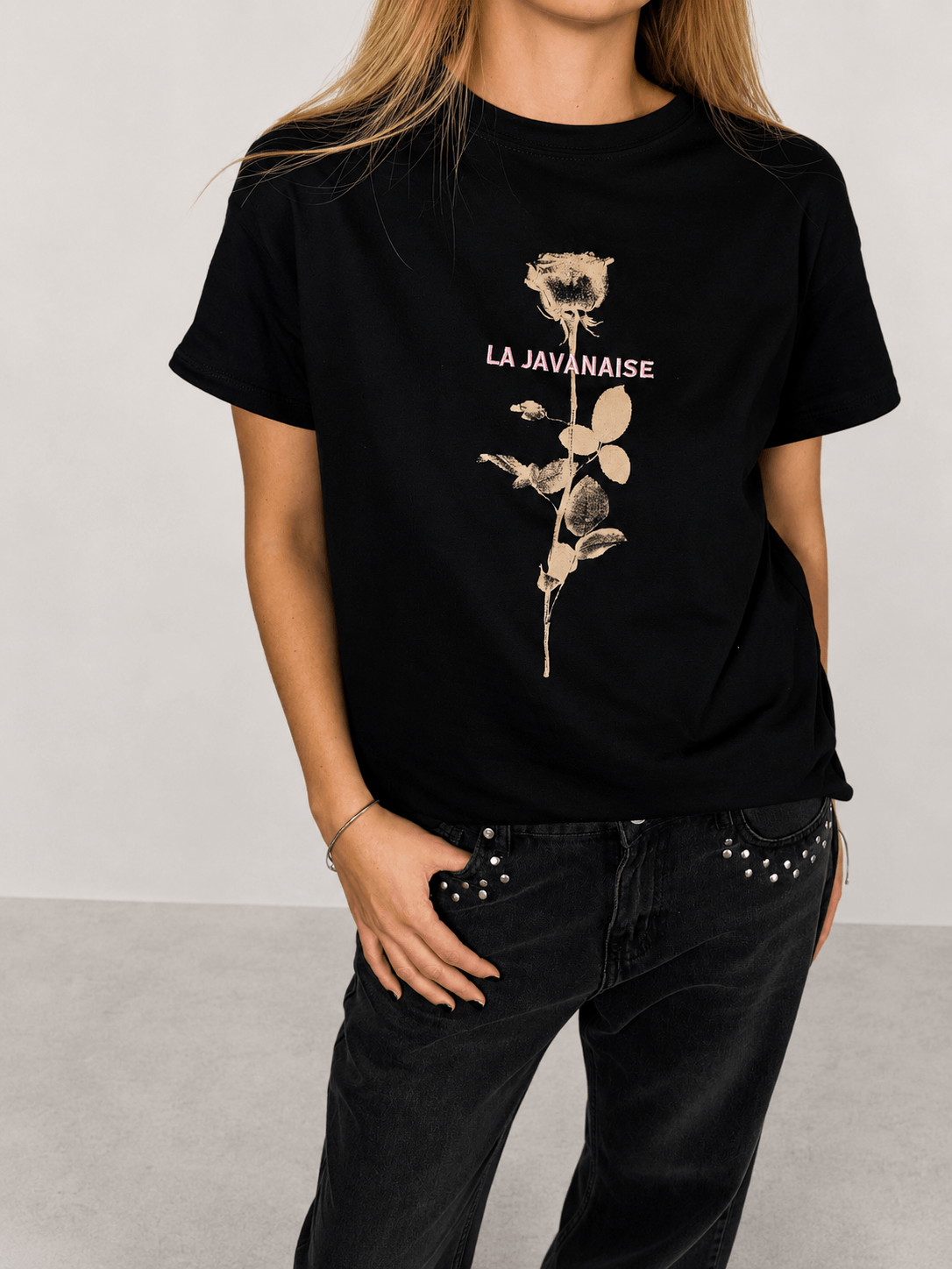 fbe8dee3-338b-42f4-83a1-90ea44f24e24 Remera Javanaise