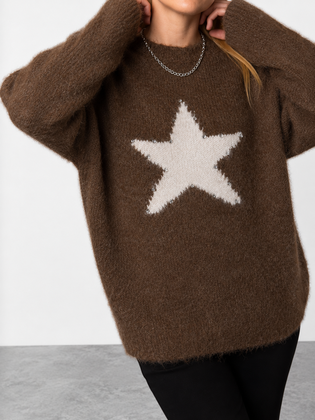 1268493a-d163-4895-9d0c-f5c11640c333-2 Sweater Star