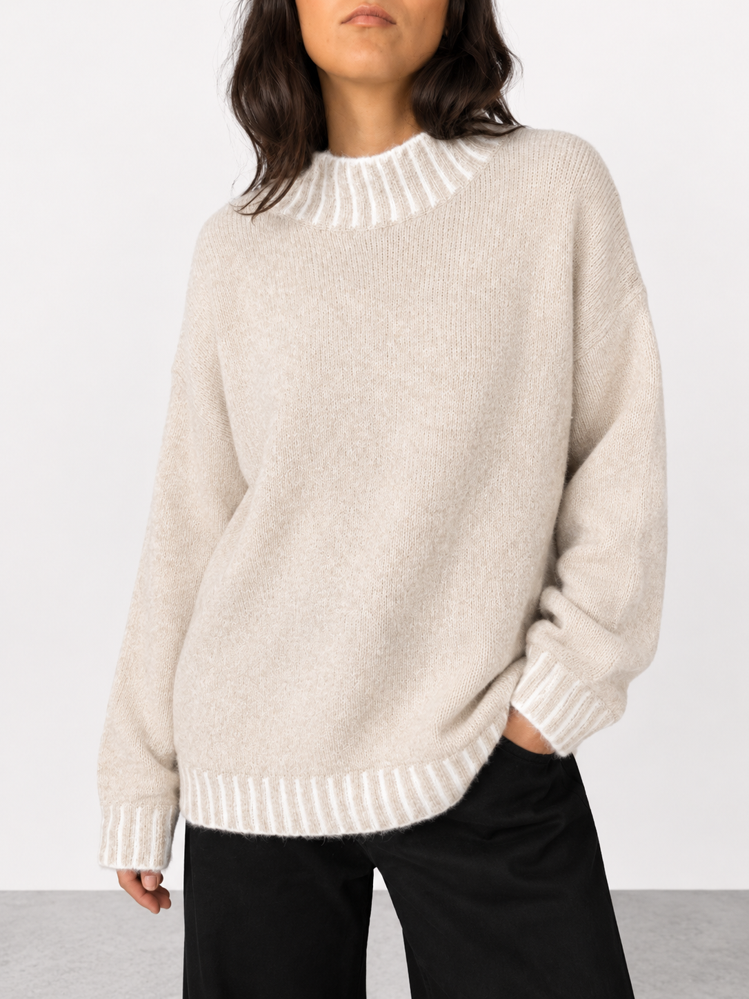 6abac3a8-82ee-48f7-b0bb-bebcd87bfb50-2 Sweater Indira