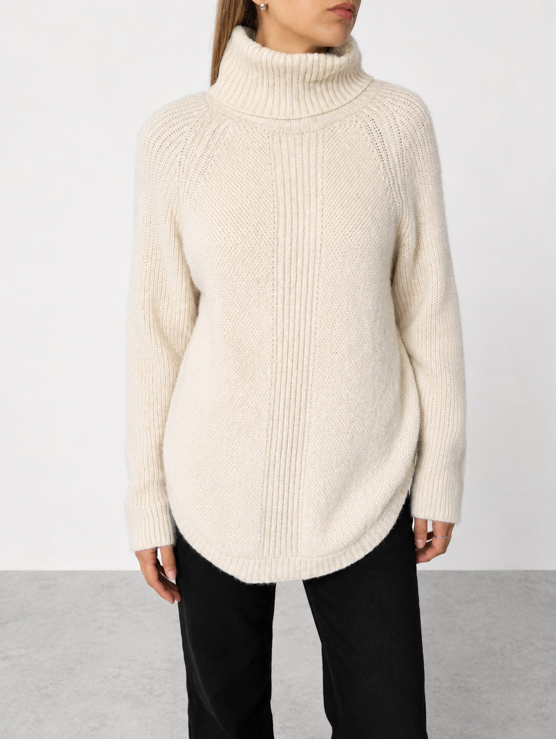 99ae5890-2501-4c8d-92a2-f9fa79113184-2 Sweater Olivia