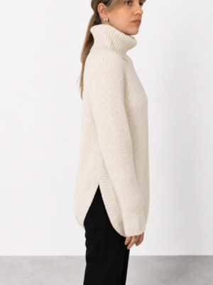 c010650d-e825-4a75-be74-7aff7a9ee336-2 Sweater Olivia