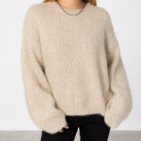 f08e55e1-3954-4467-a026-16f029bd5228 Sweater Nala